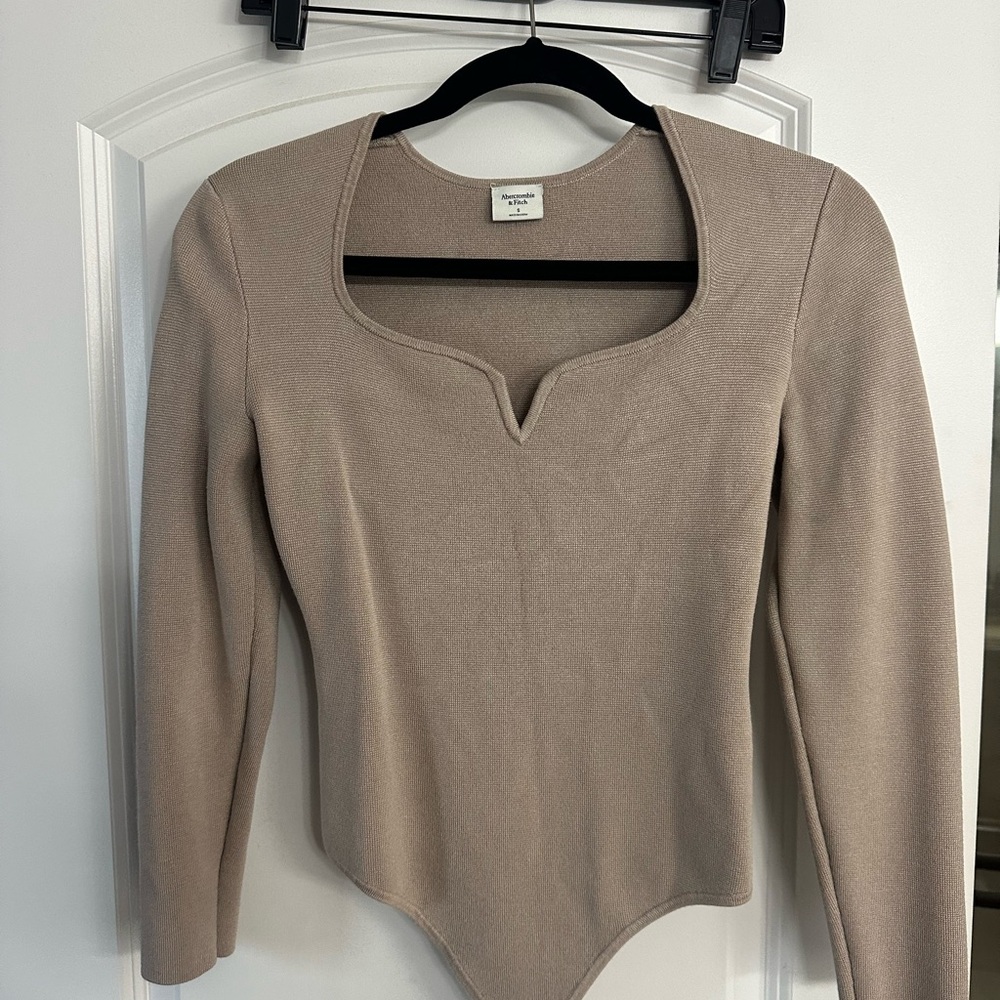 Abercrombie Long Sleeve Beige Bodysuit S